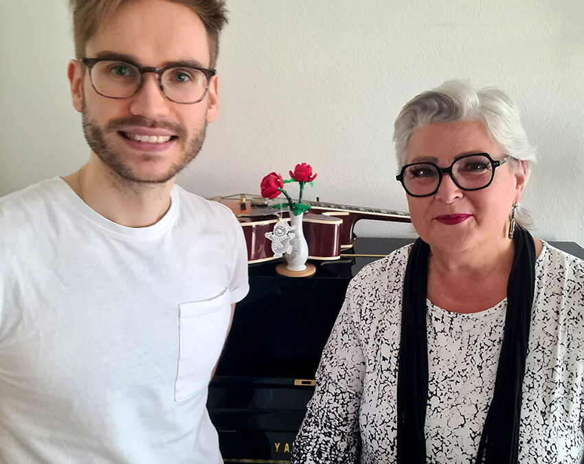 Petra Schwarz im Gespräch mit Lukas Natschinski